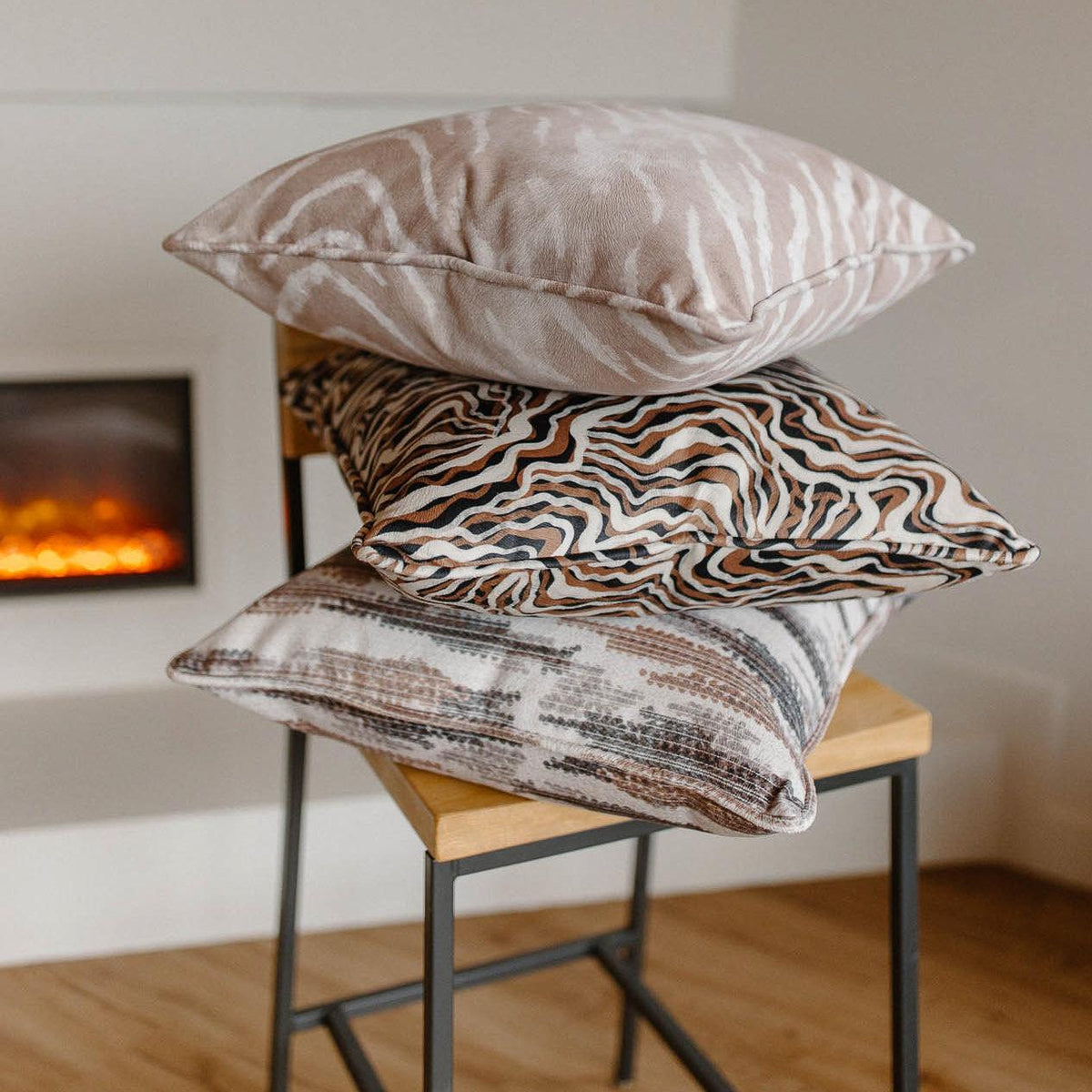 Zigby Sand Animal Print | Throw Pillow