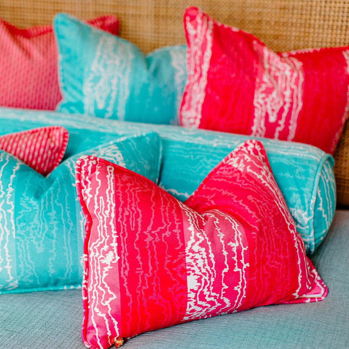 Yari Zany Pink | Lumbar Throw Pillow