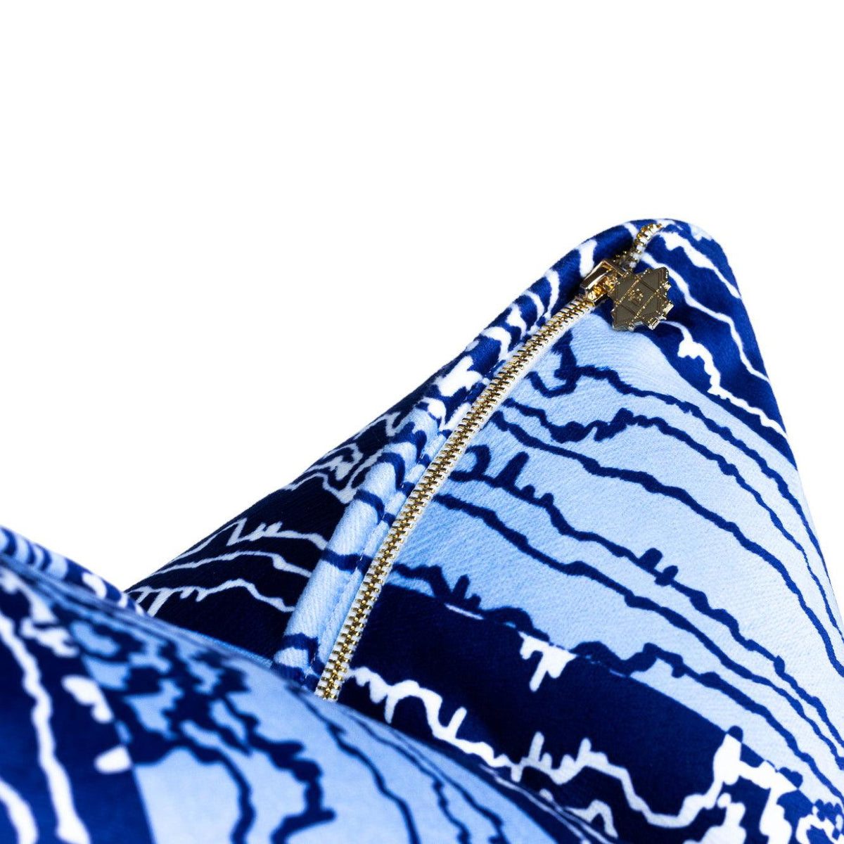 yari indigo pillow - close-up