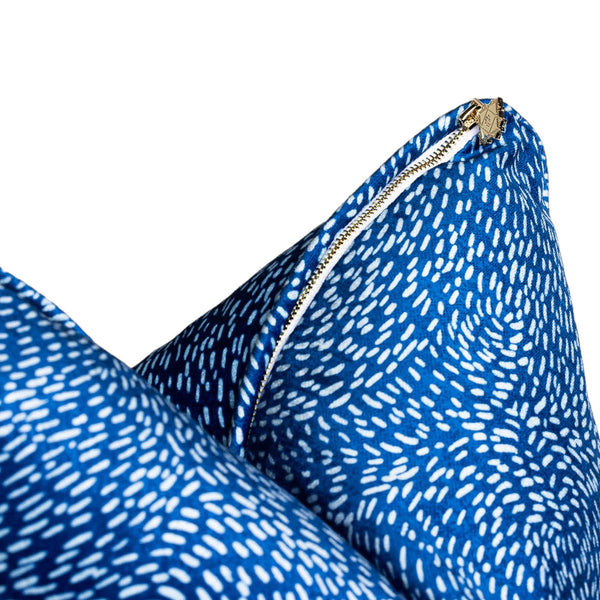 pillow-20inch-lapis-blue-detail